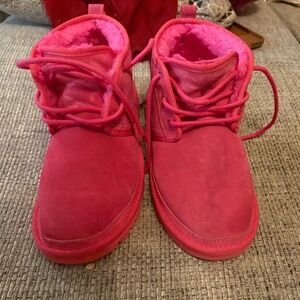 Shose ( uggs)